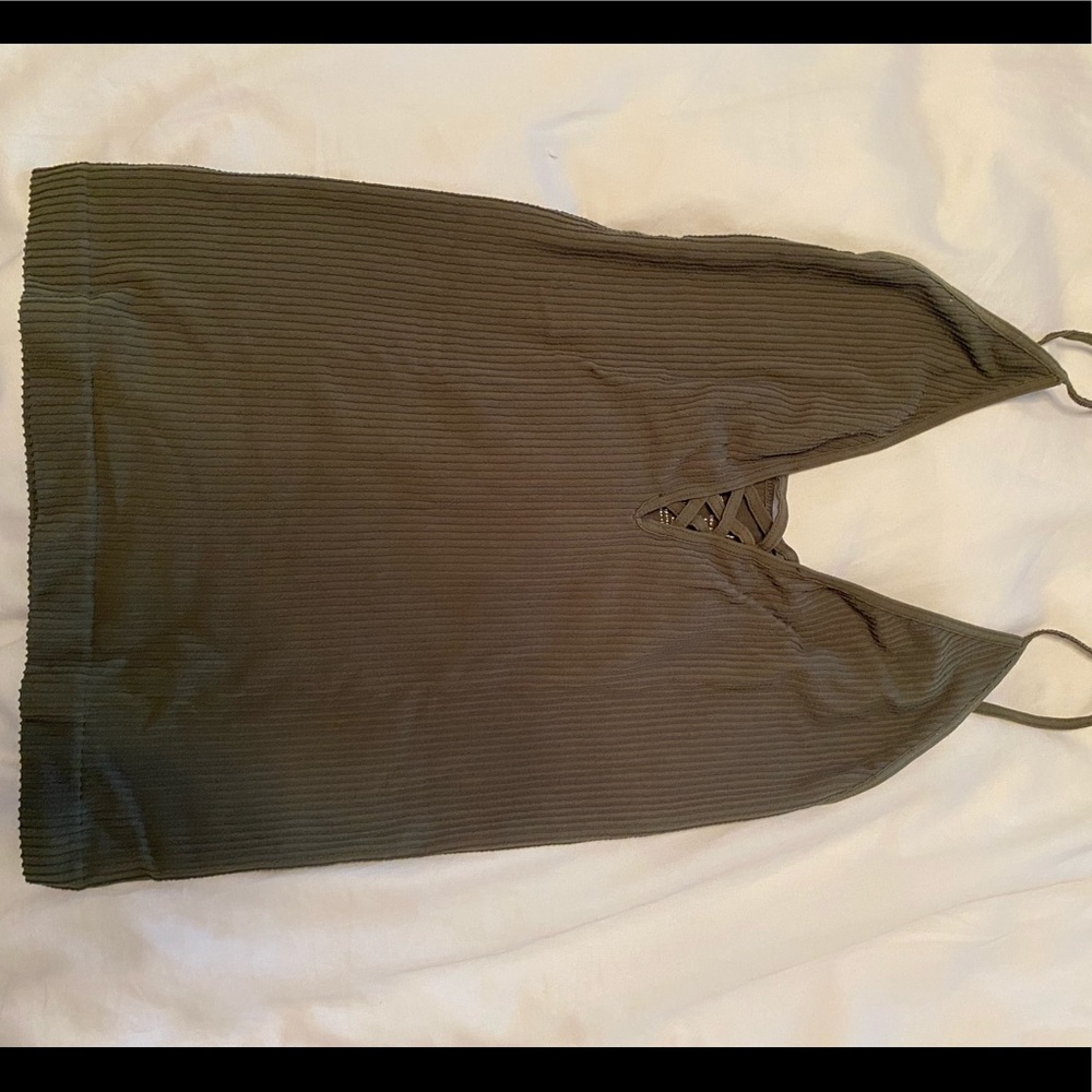 army green tank